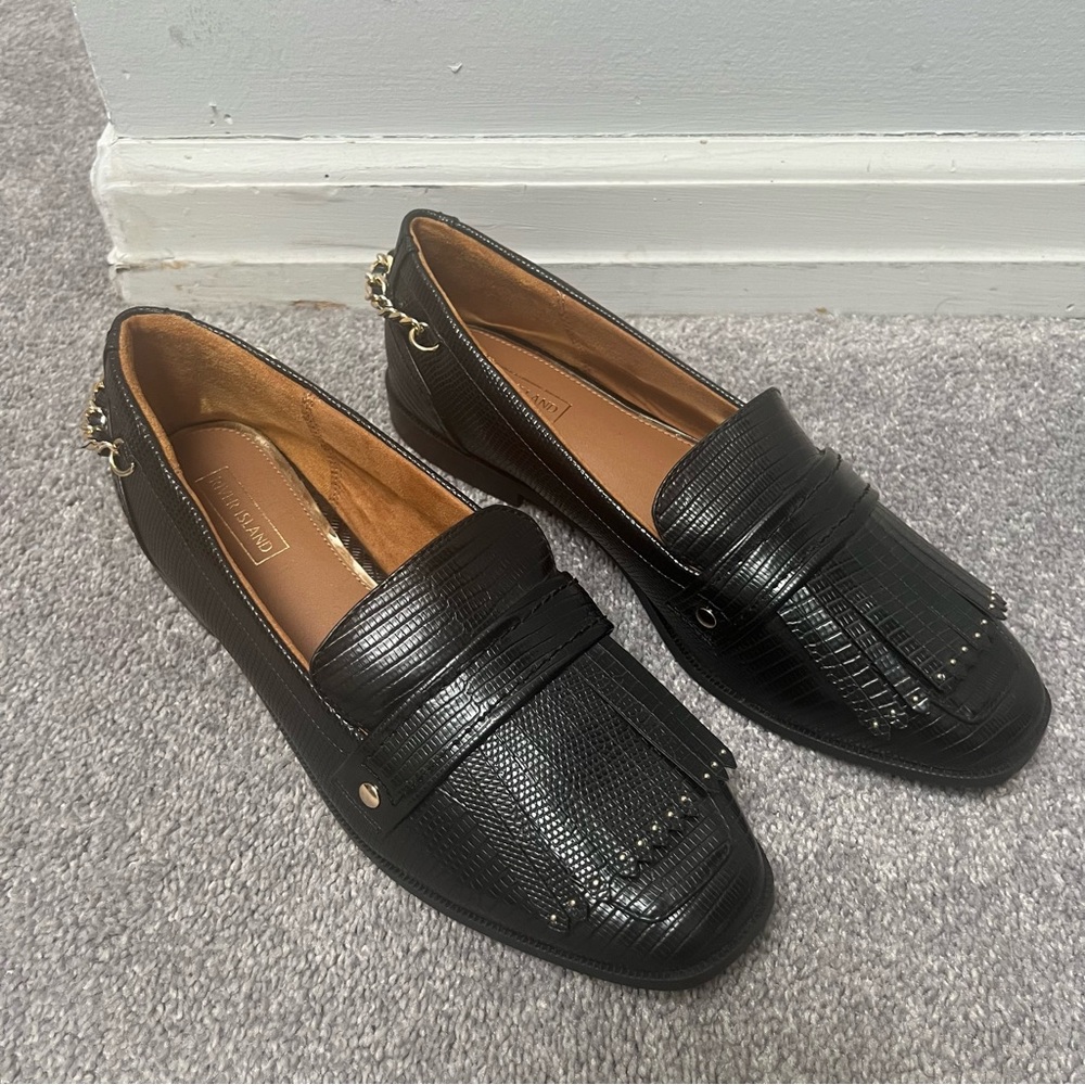 NWT River Island Textured Black Loafers with chain and tassels size US 10 UK 8